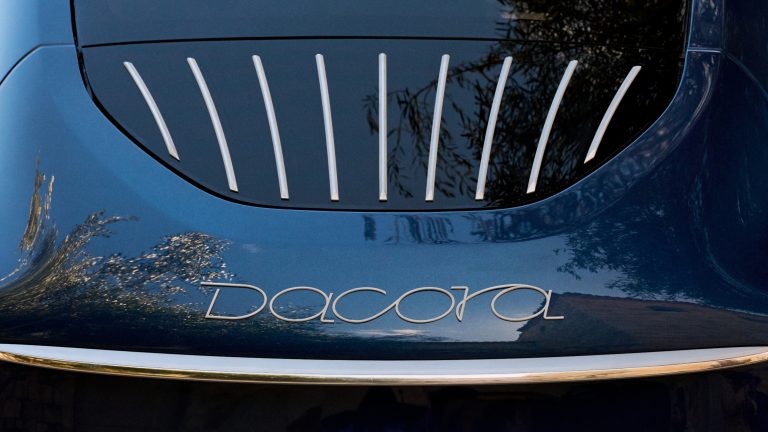 MADE THOUGHT DACORA BRANDING 2 V1